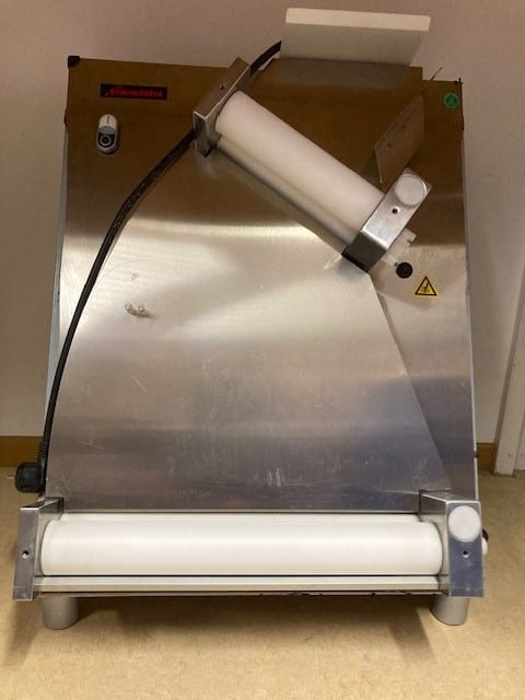 Pizzateigausroller